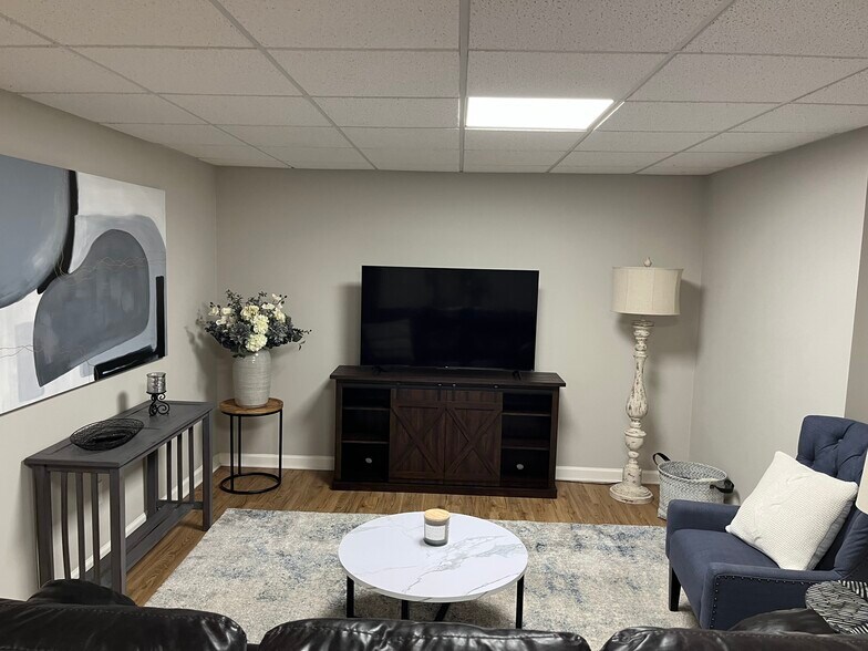 Building Photo - 12050 Wildwood Springs Dr