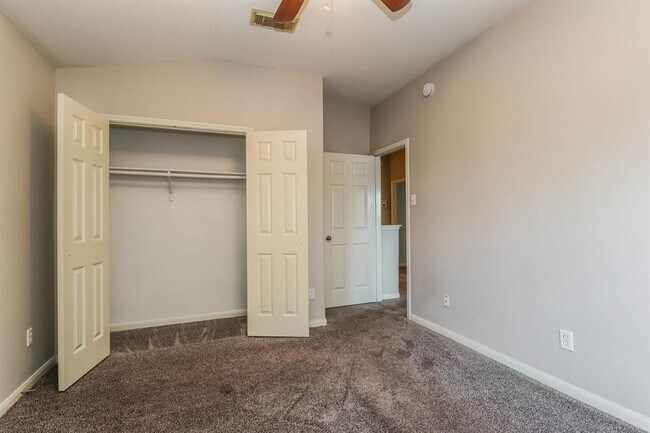 Building Photo - 21502 Falvel Misty Dr