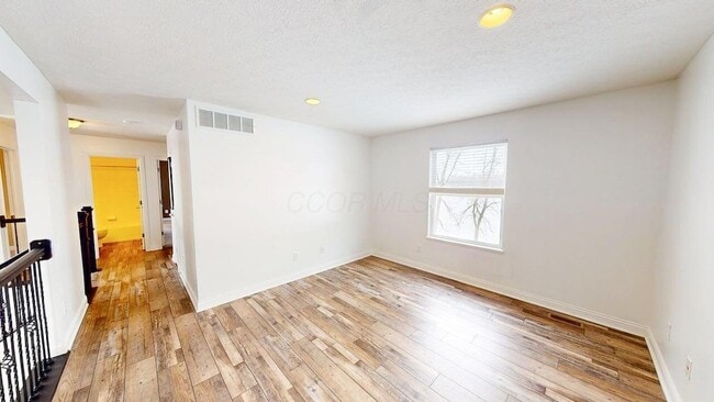 Building Photo - 5876 Myrick Rd