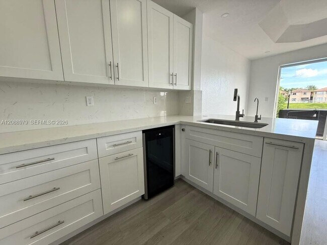 Building Photo - 11462 NW 69th Terrace