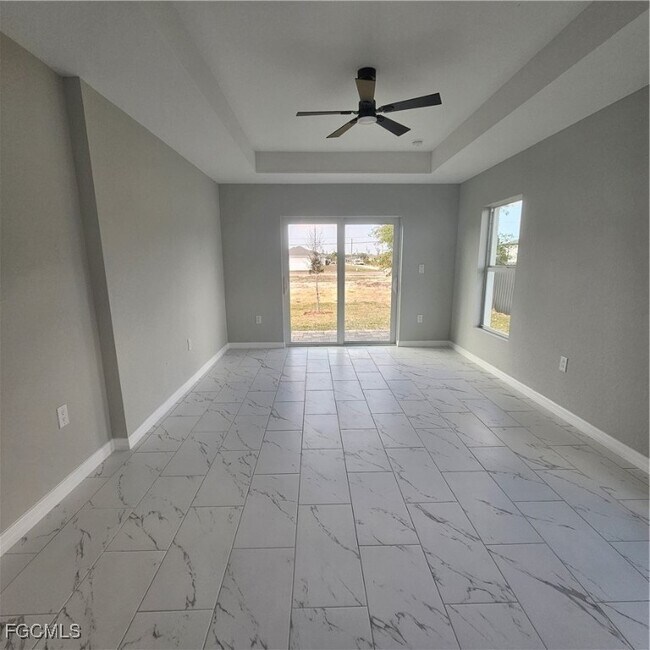 Building Photo - 3610 NE 12th Ave