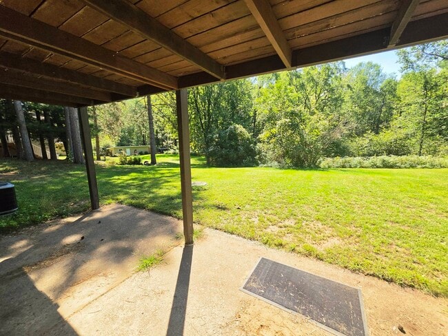 Building Photo - 4609 Stettin Dr