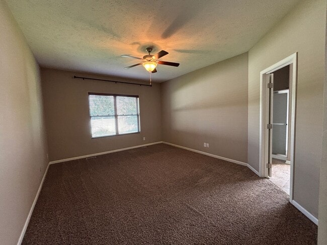 Building Photo - 2625 N 169th St