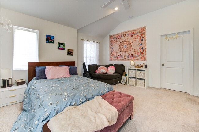 Building Photo - 21255 Doubtful Cyn Dr