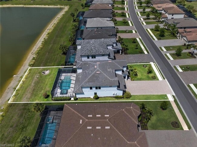 Building Photo - 20060 Hartford Blvd