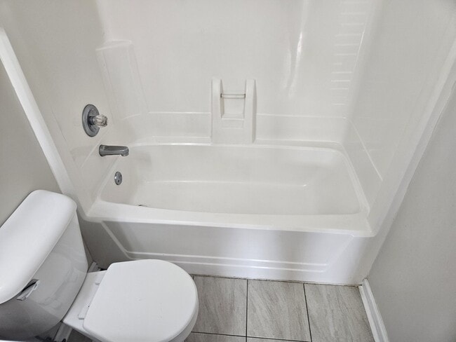 Building Photo - 809 Mason Tucker Dr