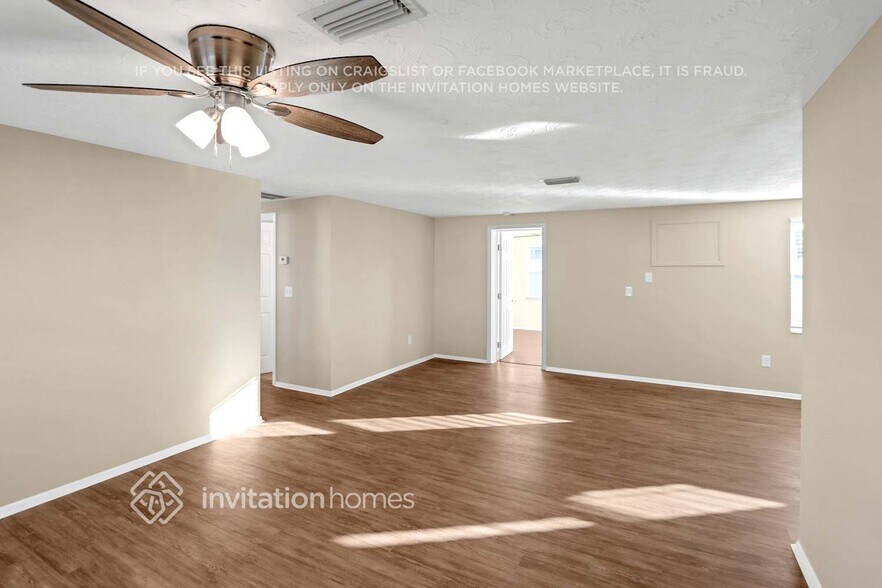 Building Photo - 3910 Beechwood Dr
