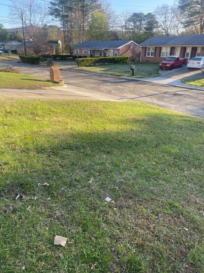 Building Photo - 6105 Trent Dr NW