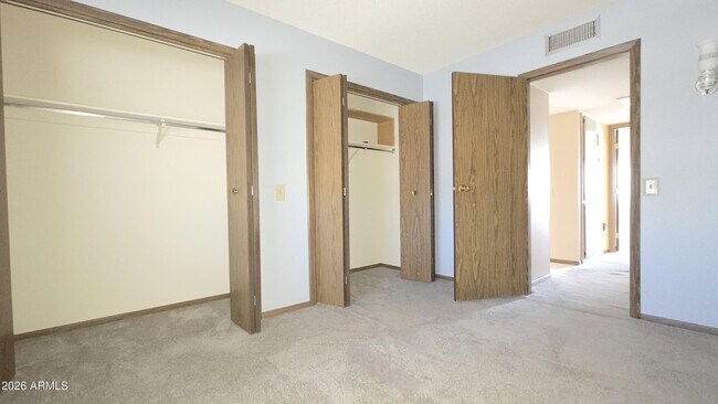 Building Photo - 11014 W Granada Dr