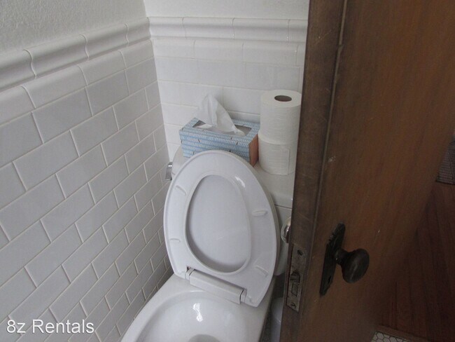 Building Photo - 1 br, 1 bath House - 1483 Ash Street #8