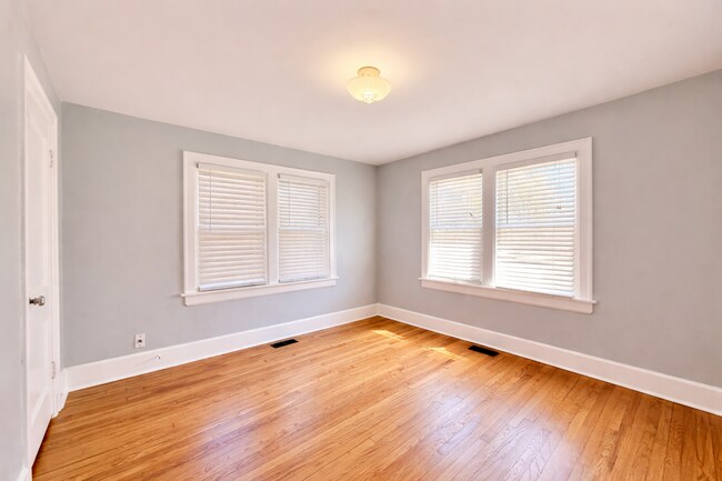 Building Photo - 2812 NW 18th St