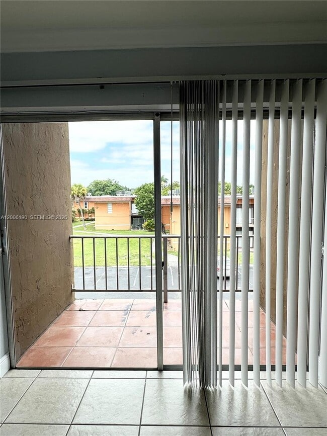 Building Photo - 9405 SW 76th St