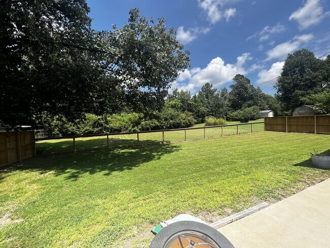 Building Photo - 3604 Leslie Ann Dr