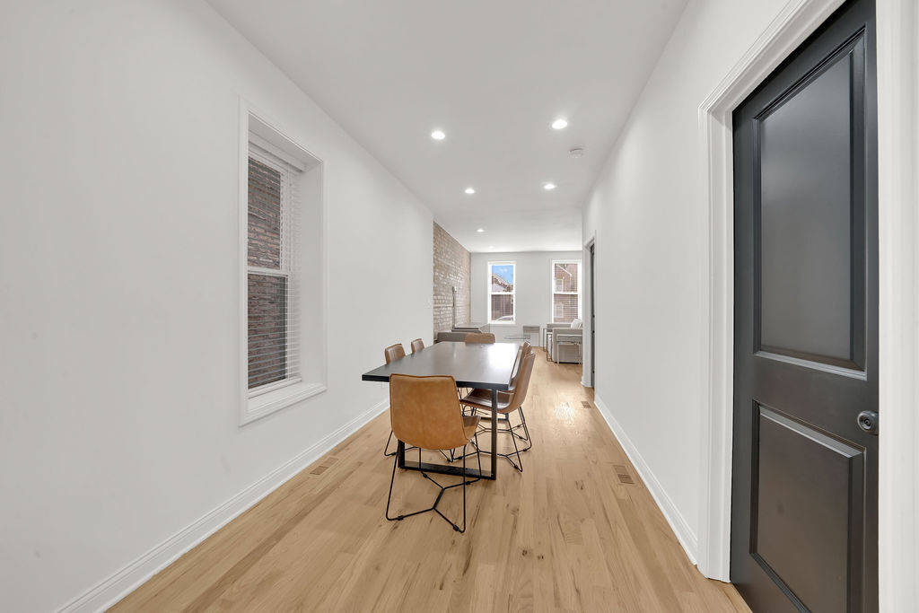 Building Photo - 3816 S Honore St