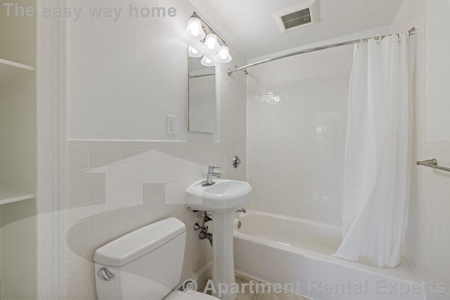 Building Photo - 134 Summer St