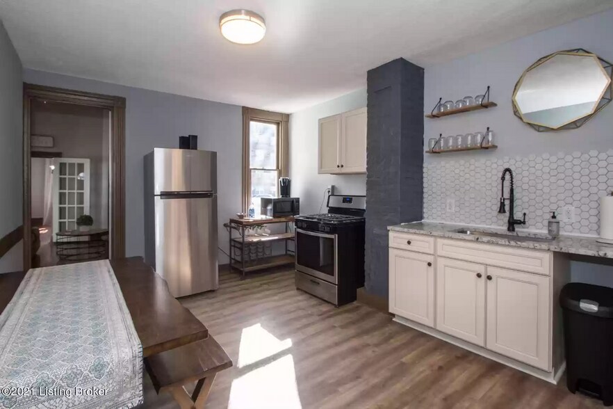 Building Photo - 2514 S 4th St