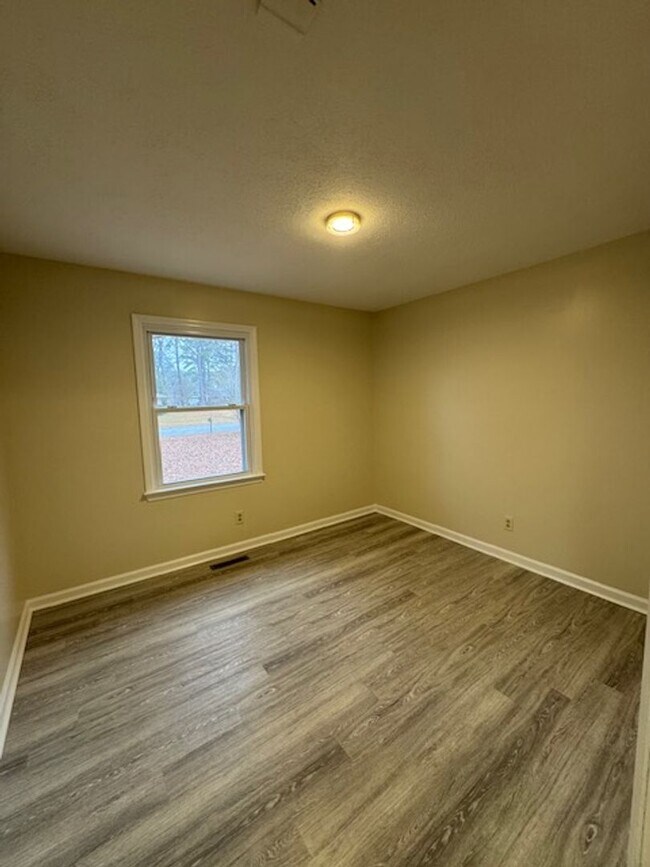 Building Photo - 1506 Scotty Dr