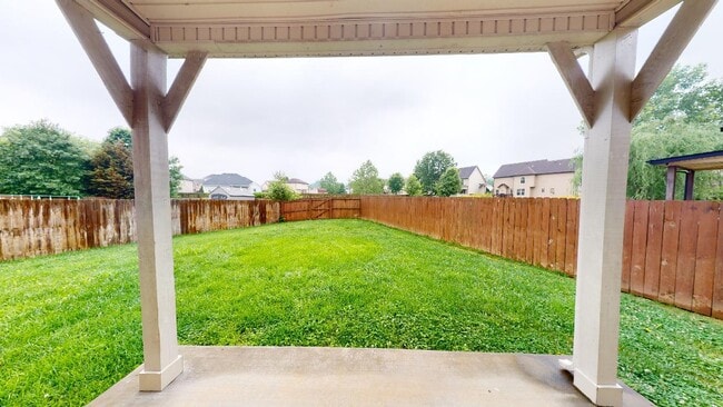 Building Photo - 733 Cavalier Dr