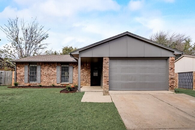 Building Photo - Charming 3-Bedroom Home with 2 Full Baths ...