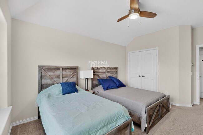 Building Photo - Allen Rental in Cottonwood Creek w/ Theater and Pool Access