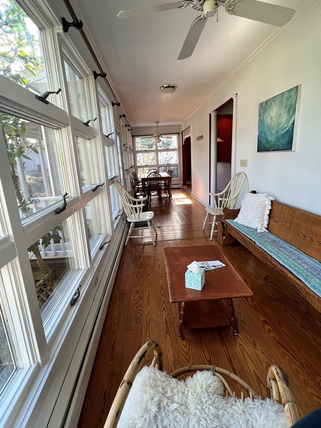 Building Photo - 4 Lee St