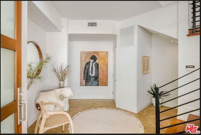 Building Photo - 3685 Mandeville Canyon Rd