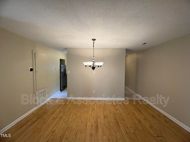 Building Photo - 5112 Flint Ridge Pl