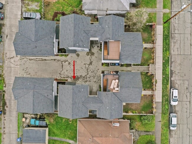 Building Photo - 3239 61st Ave SW
