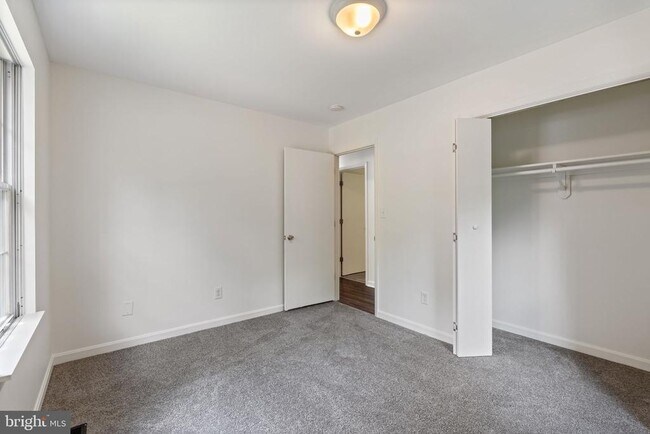 Building Photo - 11204 Sitting Bull Cir