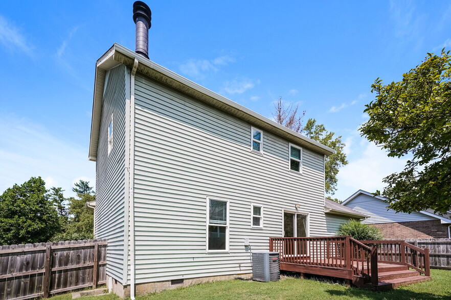 Building Photo - 111 Dorchester Ct