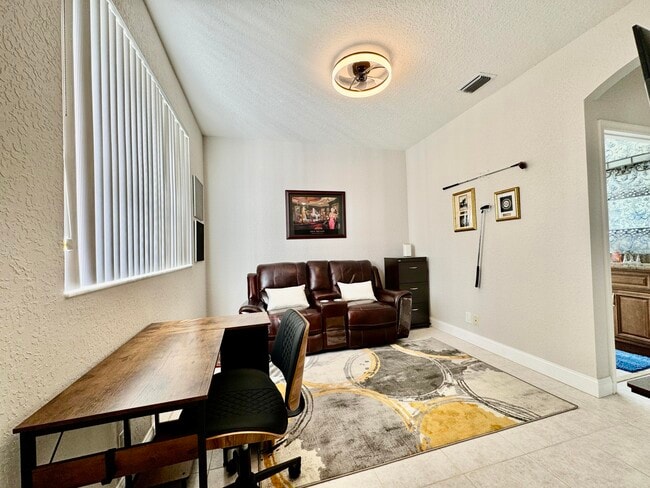 Building Photo - 8082 Aberdeen Dr