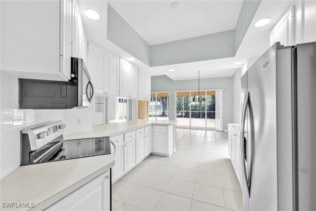 Building Photo - 3000 Ellice Way