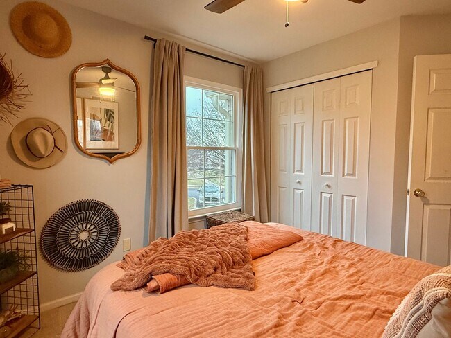 Building Photo - 602 Hamilton St