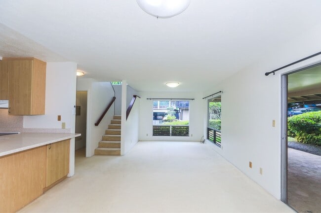 Building Photo - Kaneohe Woods – 3BR/2.5BA home with Mounta...