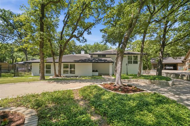 Building Photo - 1013 Tanglewood Ln