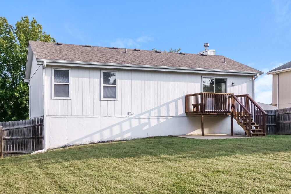 Building Photo - 3026 SW Shadow Brook Dr