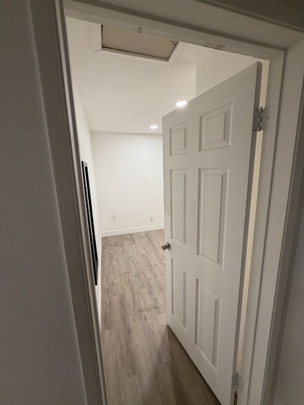 Building Photo - 1215 Ximeno Ave