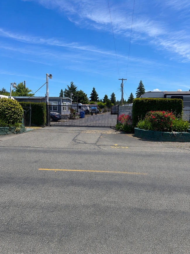 Building Photo - 909 136th St Ct S