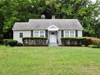 Building Photo - 354 Hamilton E Holmes Dr NW