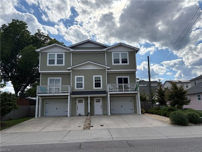 Building Photo - 1308 Cypress Ave