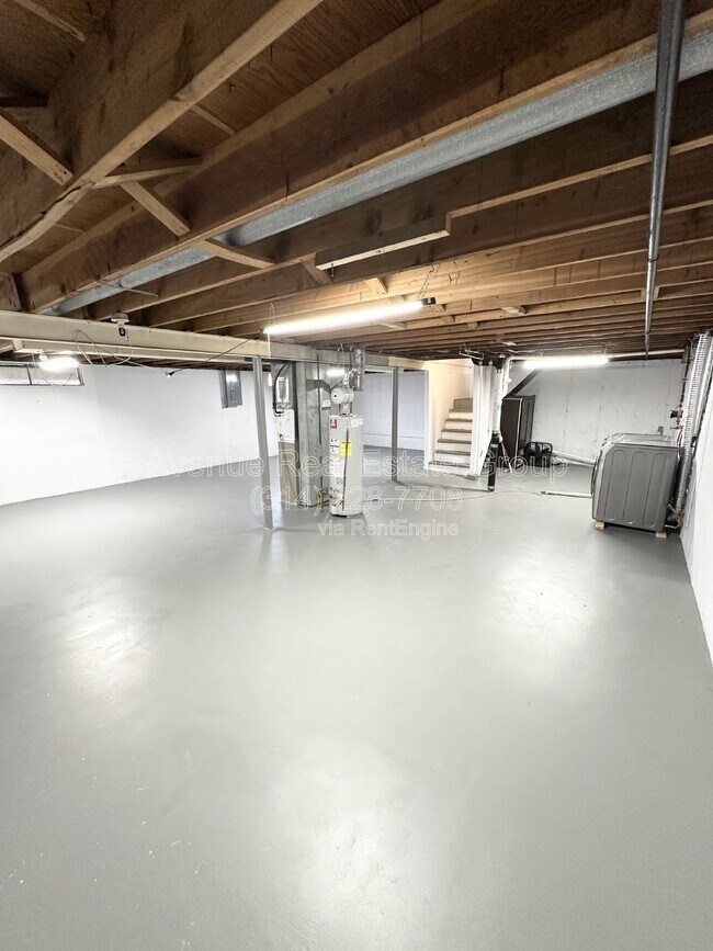 Building Photo - 12154 Parkwood Pl