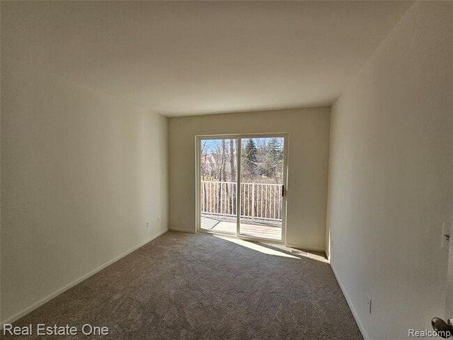 Building Photo - 56401 Scotland Blvd