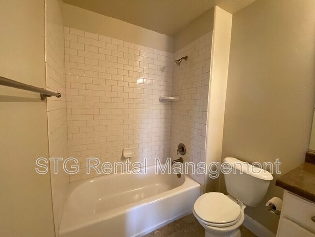 Building Photo - 3439 S Barcelona Dr