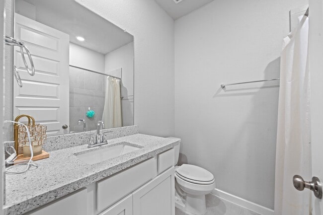 Building Photo - 21019 Seneca Bluff Ln