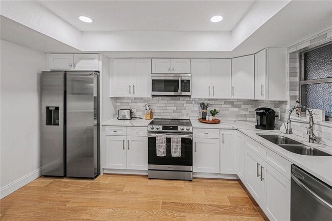 Building Photo - 5200 Brittany Dr S