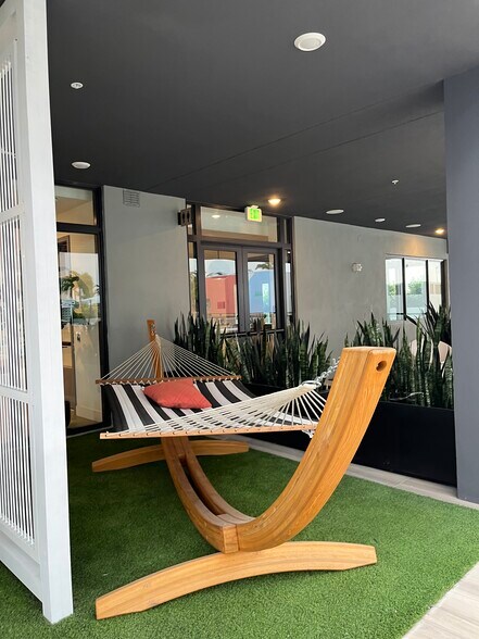 Building Photo - 47 NW 30th St