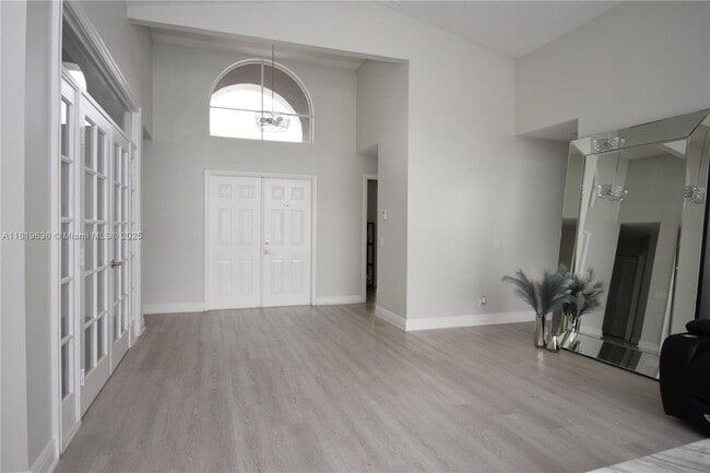 Building Photo - 1021 Cedar Falls Dr