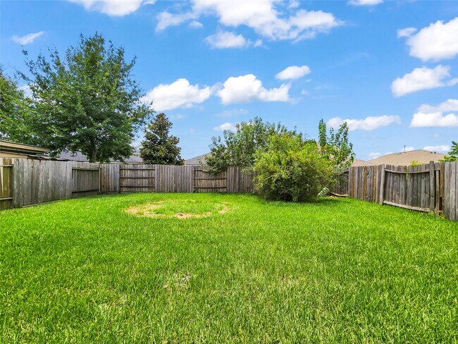 Building Photo - 14007 Marners Ct