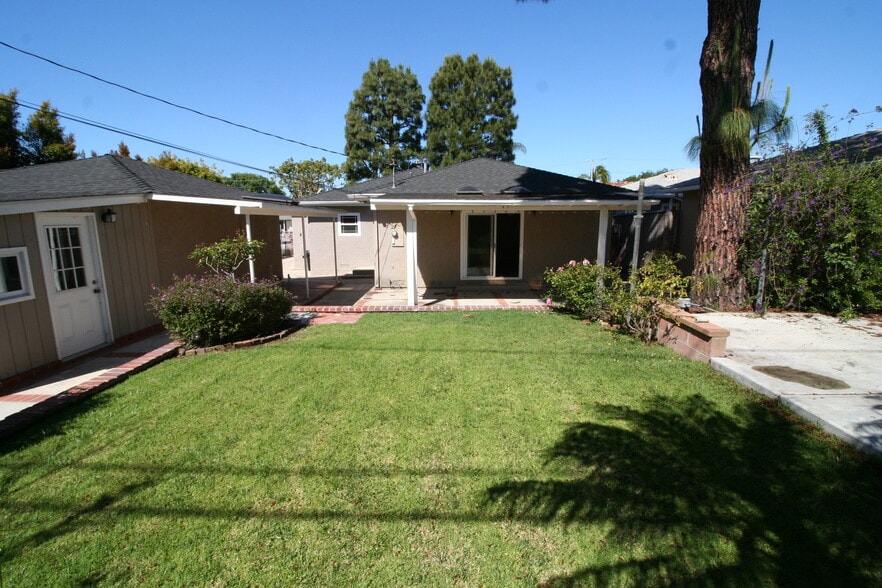 Building Photo - 8318 Gonzaga Ave