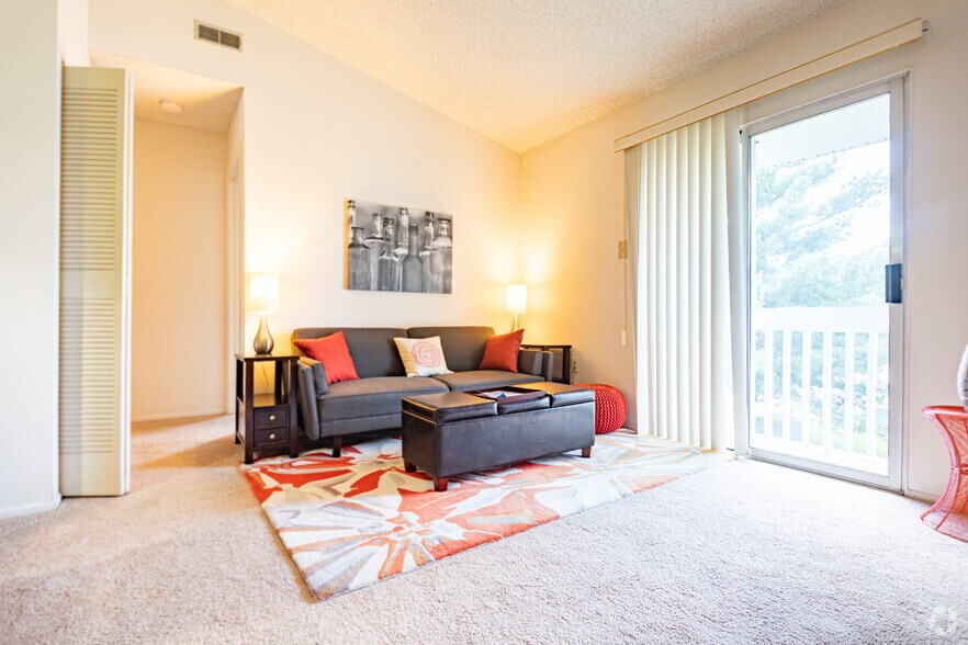 2BR, 2BA - Kings Point Apartments